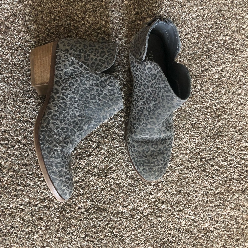 DSW cheetah print booties